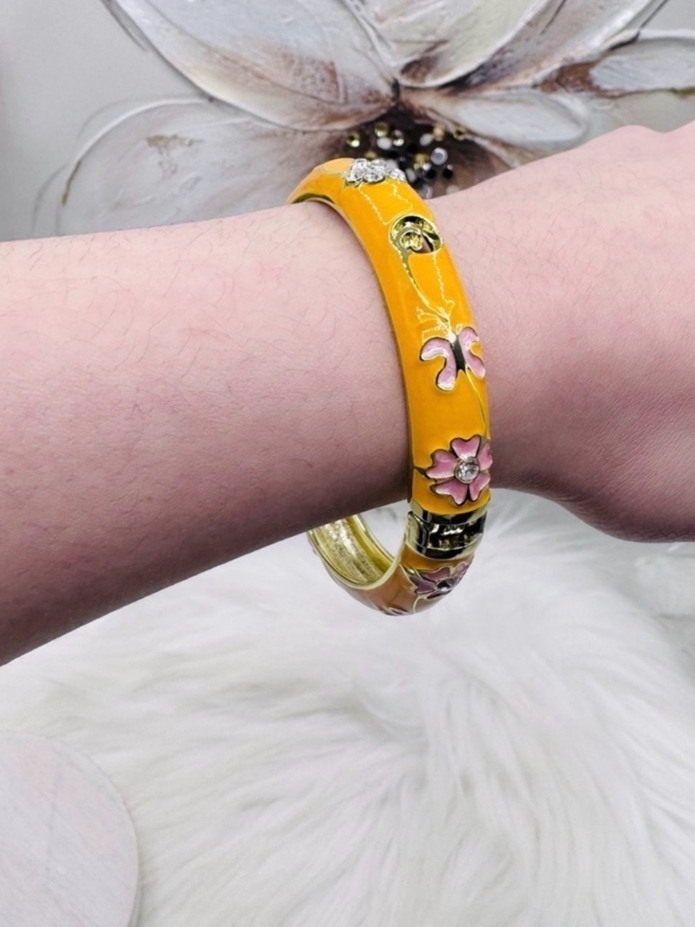 Fall fest Orange Enamel Floral Gold Tone Hinged Bangle Bracelet Set of 2 - Picture 7 of 10